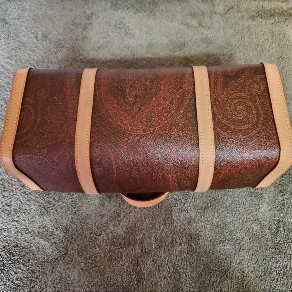 ETRO Rectangular Papillion. Box & Cards Included. - Picture 4 of 10